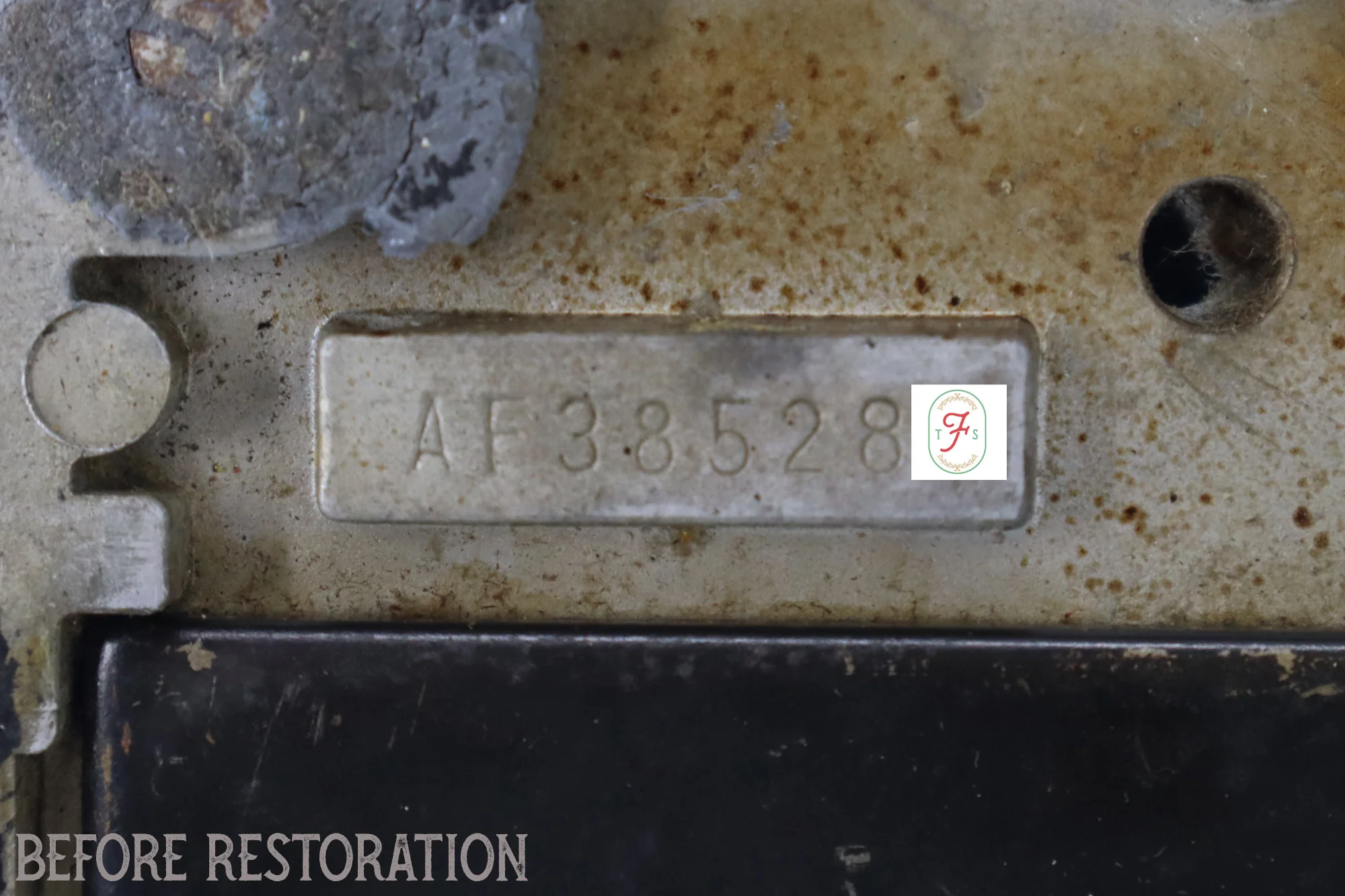 Singer Featherweight Top Decal 221 Fully Restored in Gloss Black, AF3852** - SCARCE - Image 22