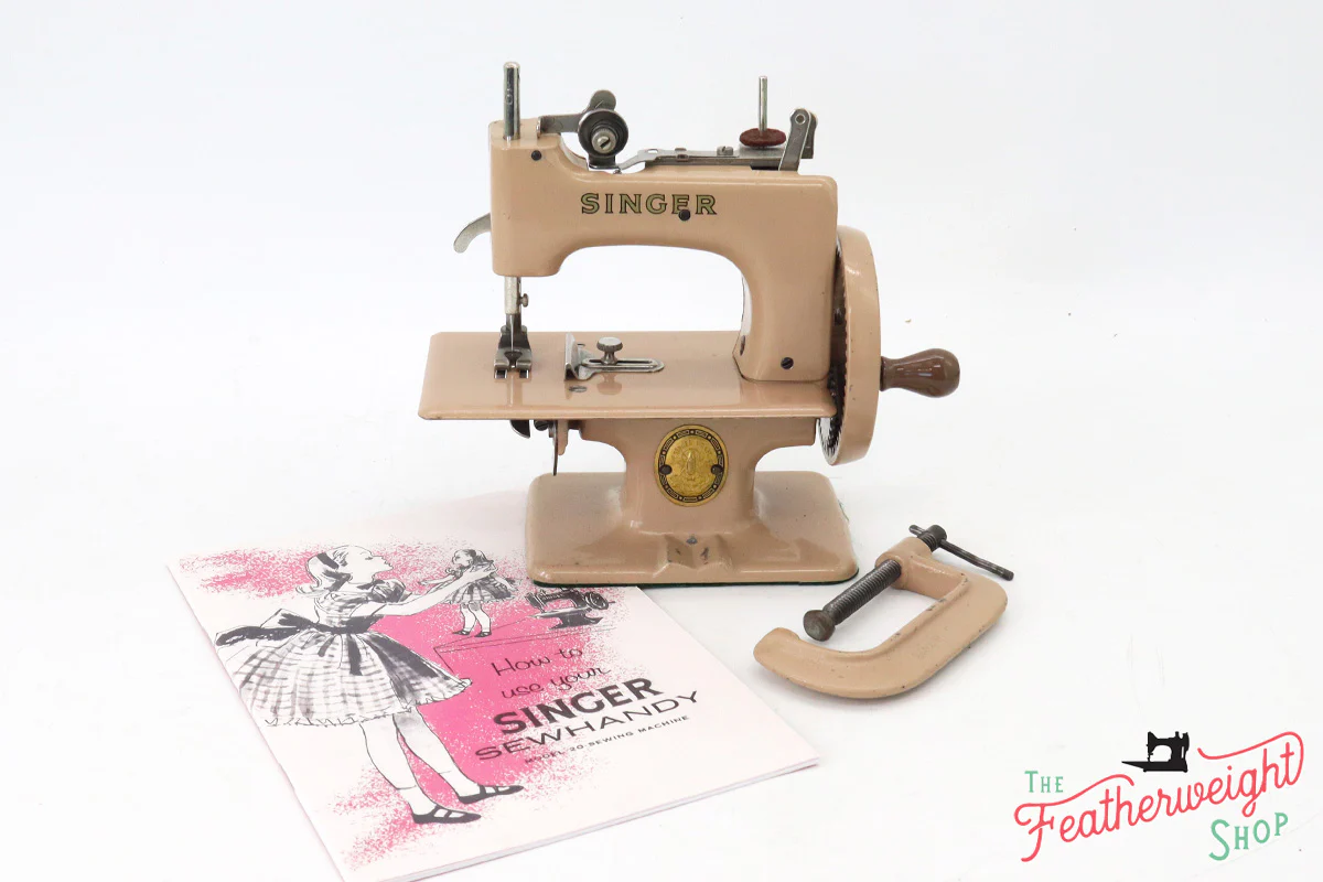 Singer Sewhandy Model 20, Beige - May 2024 Faire - Image 2