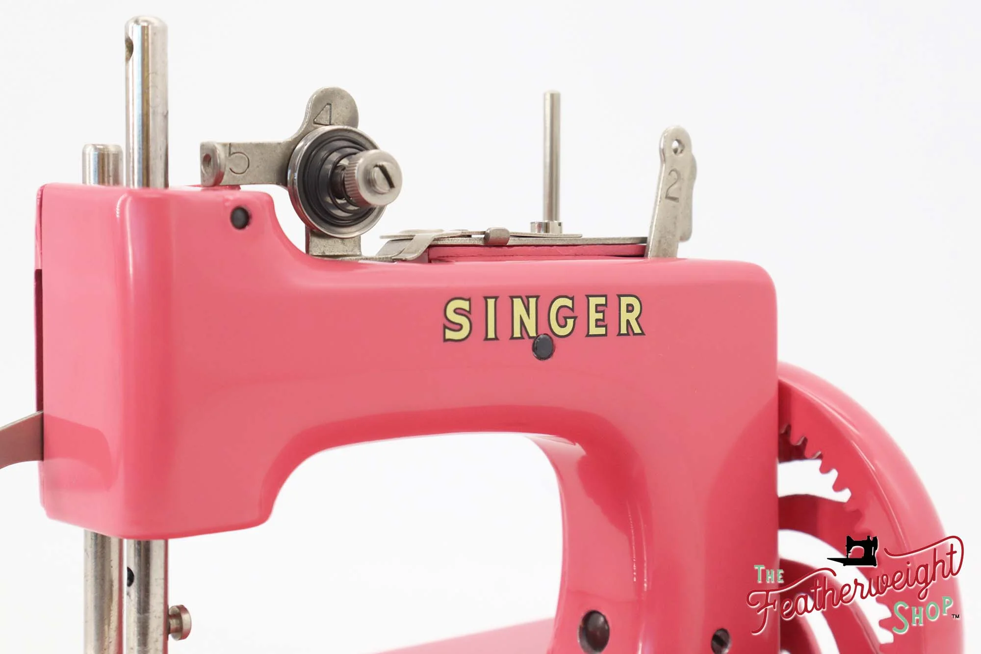 Singer Sewhandy Model 20 - Fully Restored in Happy Pink Grapefruit - Image 8