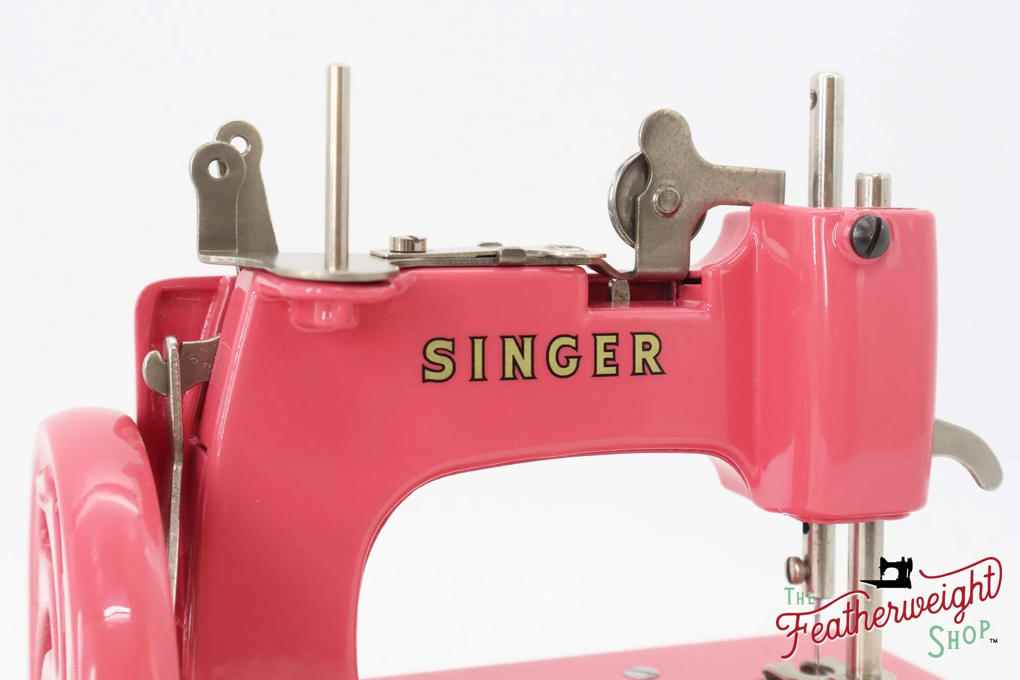 Singer Sewhandy Model 20 - Fully Restored in Happy Pink Grapefruit - Image 9