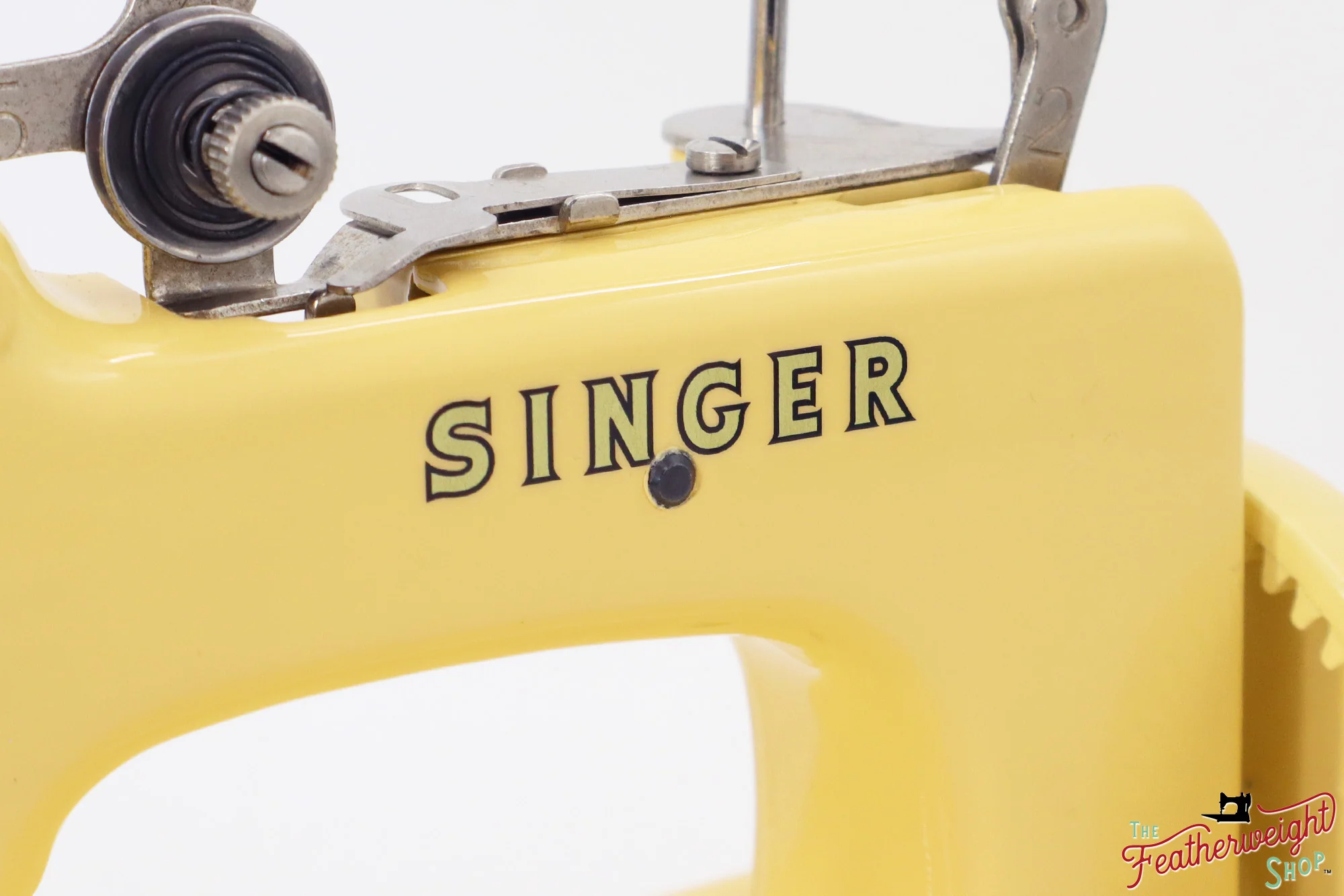 Singer Sewhandy Model 20, Red 'S' - Fully Restored in Happy Yellow, April 2024 - Image 8