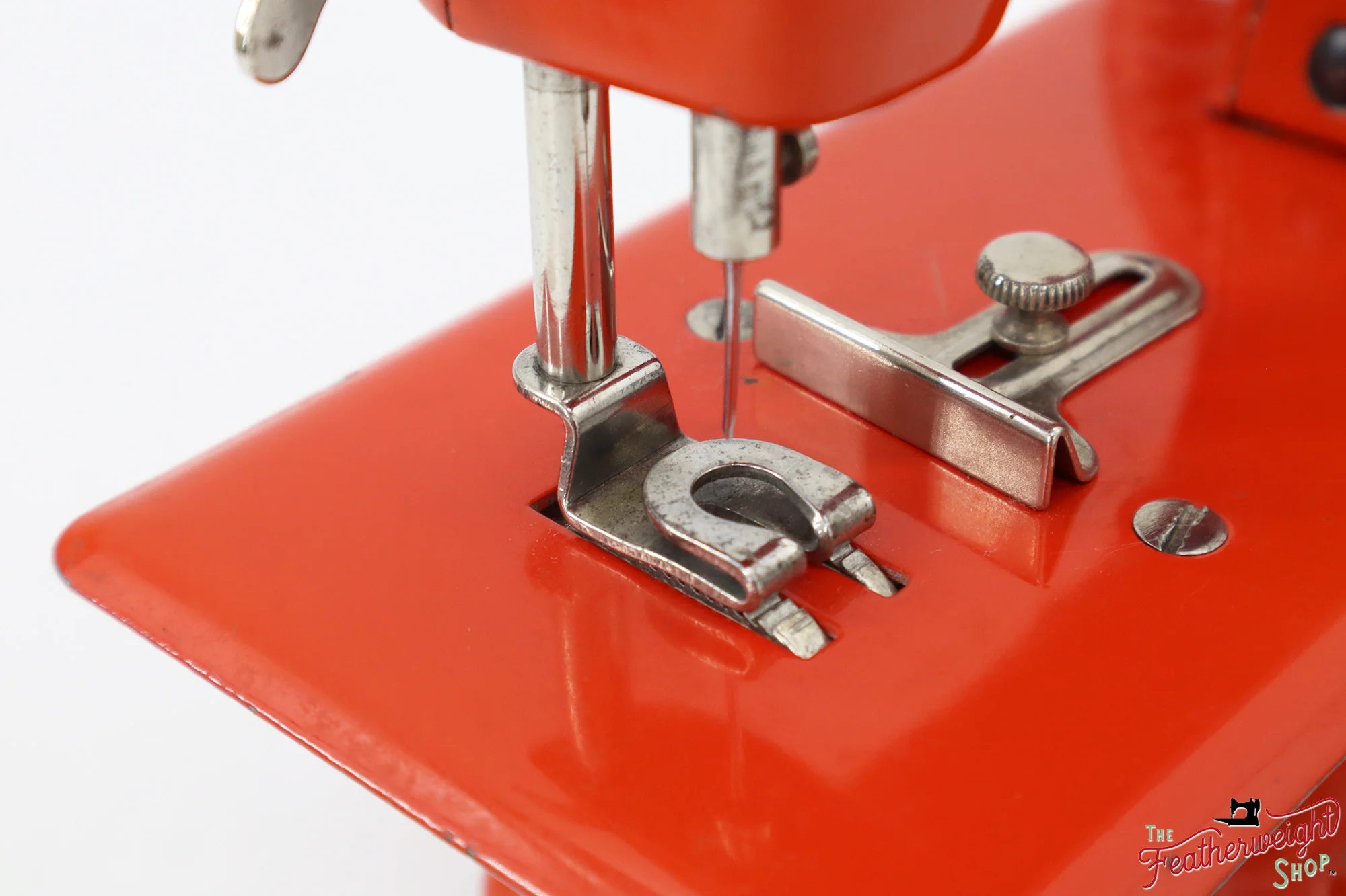 Singer Sewhandy Model 20 - Original Poppy Red - RARE, Feb. 2023 - Image 10
