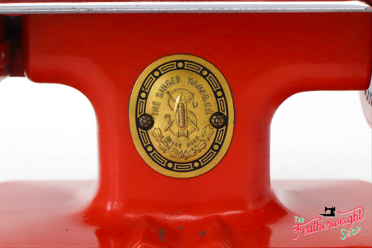 Singer Sewhandy Model 20 - Original Poppy Red - RARE, Oct. 2024 Faire - Image 10