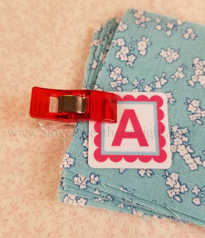 Wonder Clips, Pack of 10 - RED - Image 4